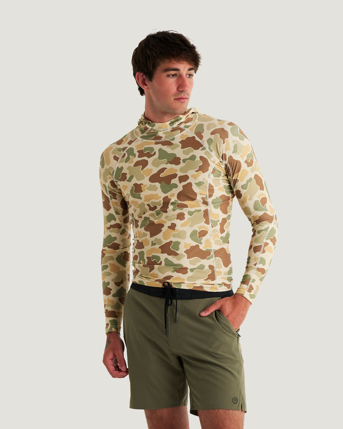 Men's Pinnacle Hooded Rash Guard - Vintage Camo